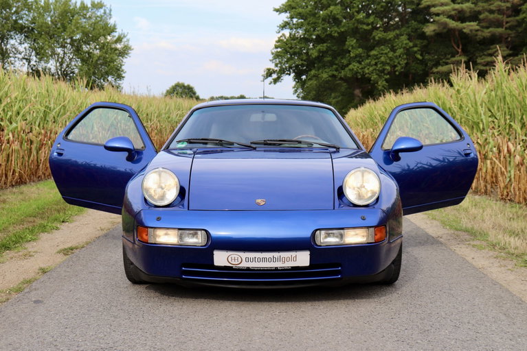Porsche 928 GTS