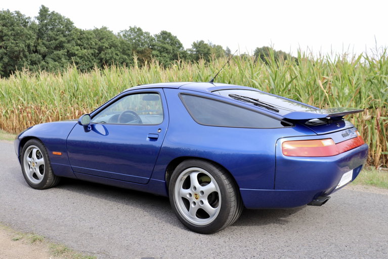 Porsche 928 GTS