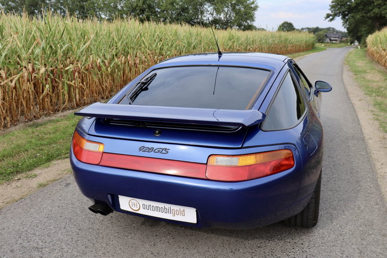 Porsche 928 GTS