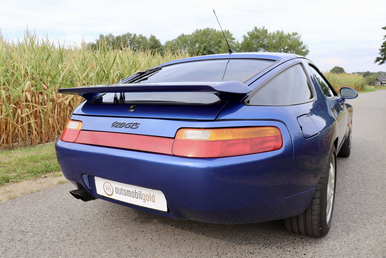 Porsche 928 GTS