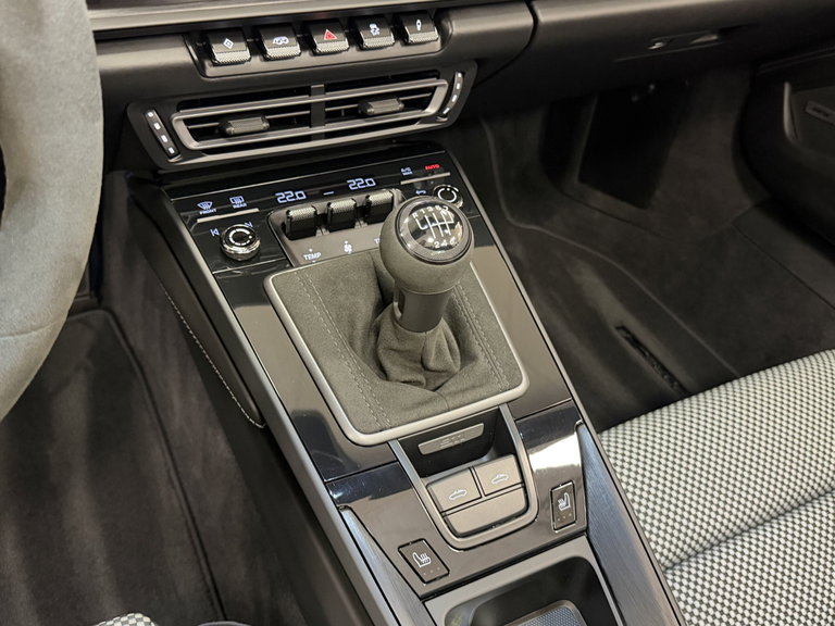 Porsche 992 Edition 50 Jahre Porsche Design