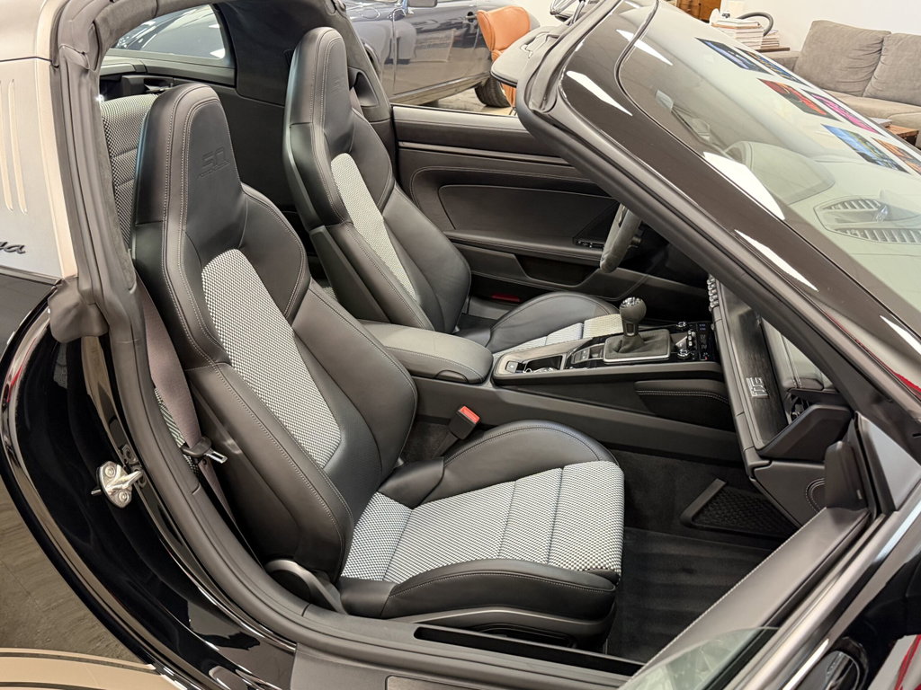Porsche 992 Edition 50 Jahre Porsche Design