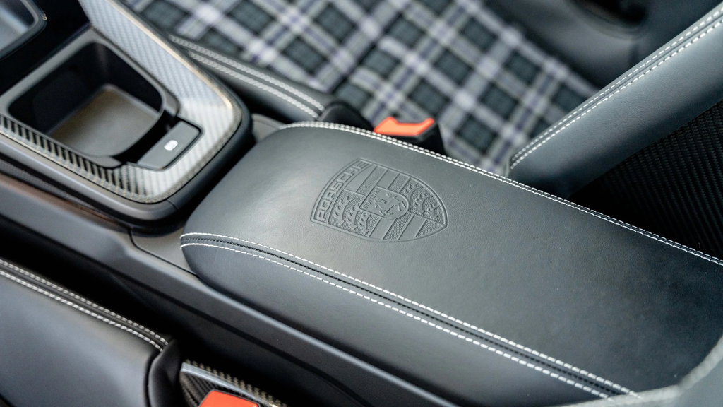 Porsche 911 S/T