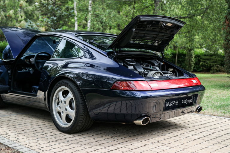 Porsche 993 Carrera 4
