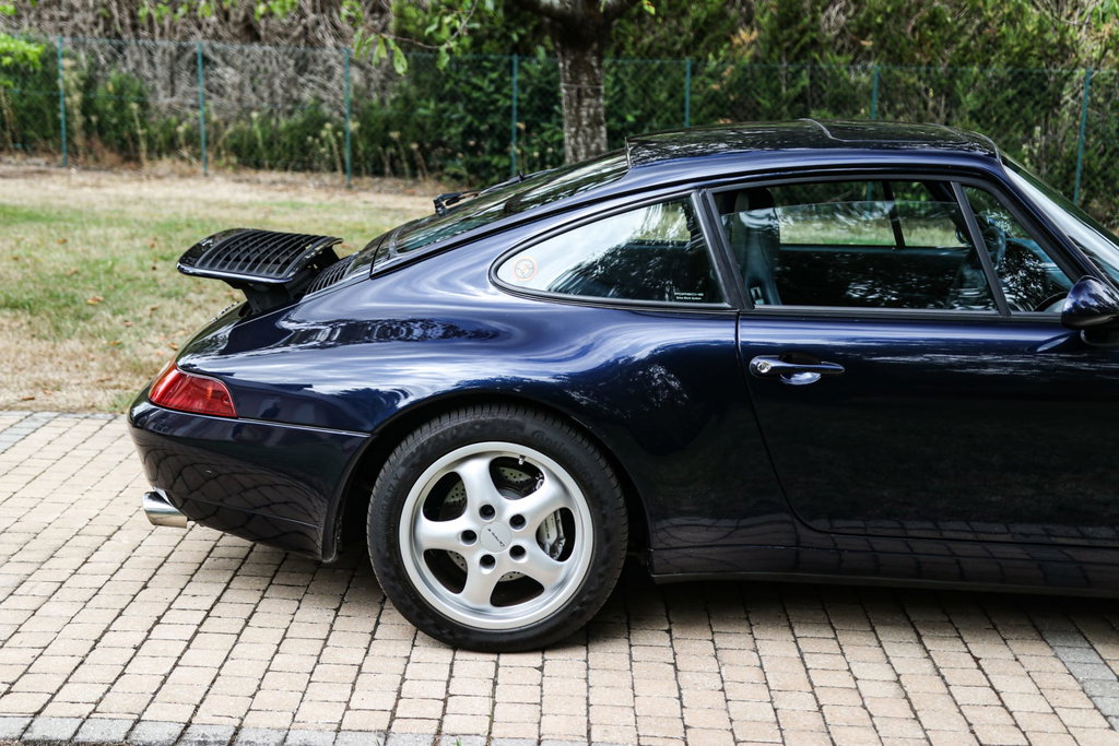Porsche 993 Carrera 4