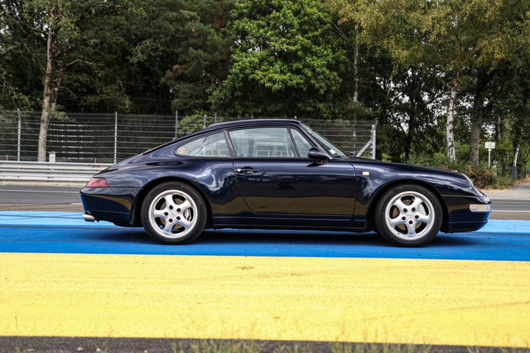 Porsche 993 Carrera 4