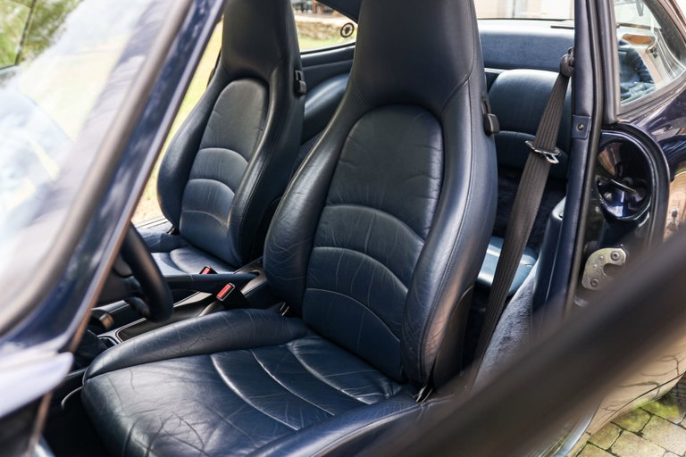 Porsche 993 Carrera 4