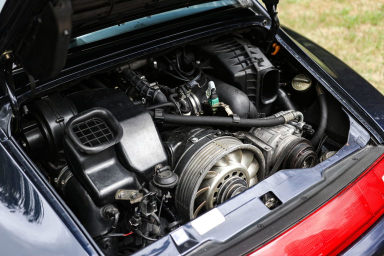 Porsche 993 Carrera 4
