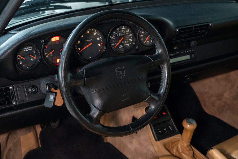 Porsche 993 Carrera 4