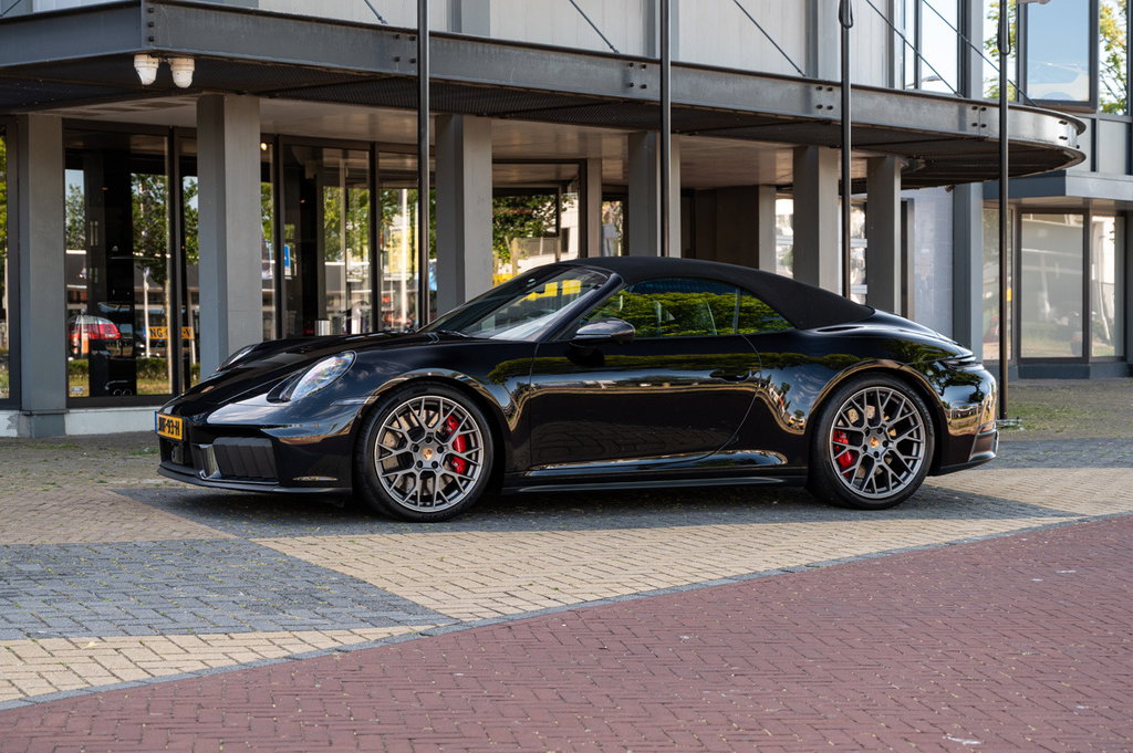 Porsche 992.2 Carrera GTS