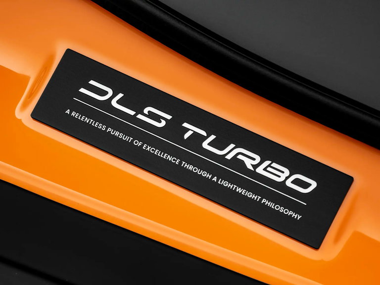 Porsche 911 Reimagined by Singer