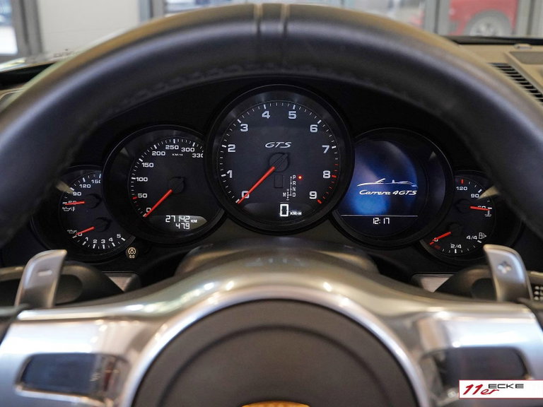 Porsche 991 Carrera 4 GTS