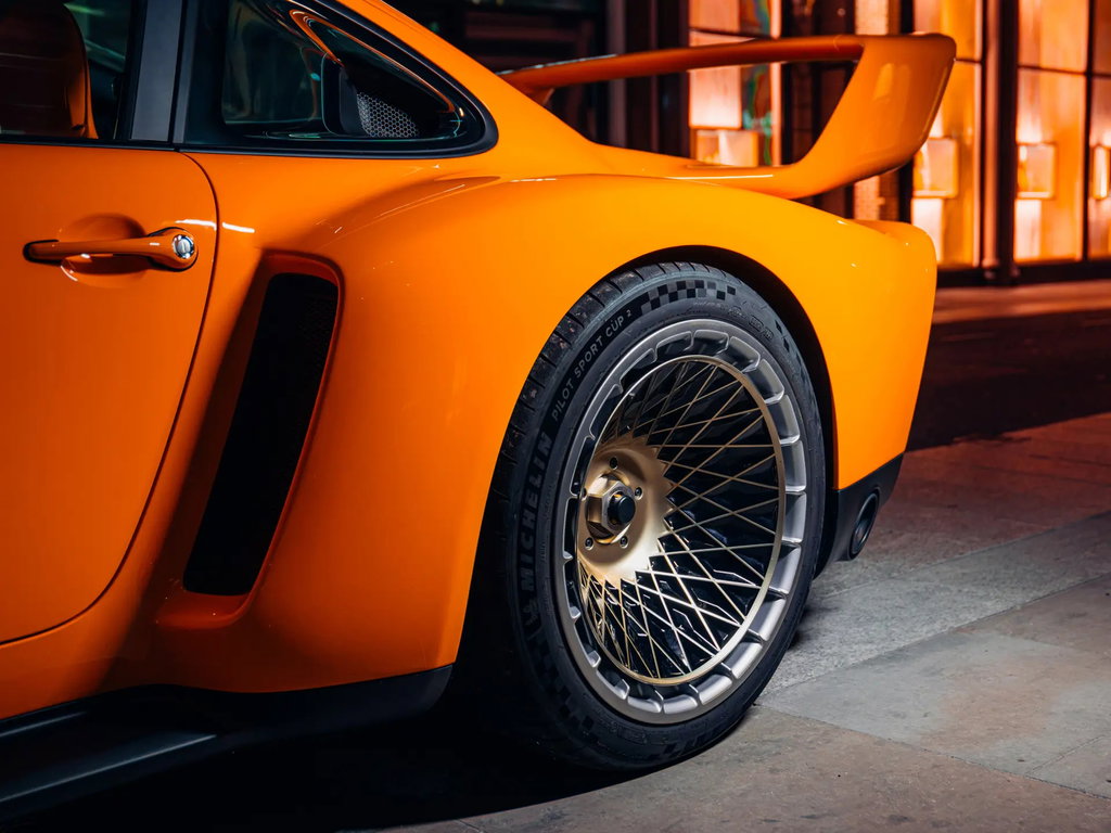 Porsche 911 Reimagined by Singer