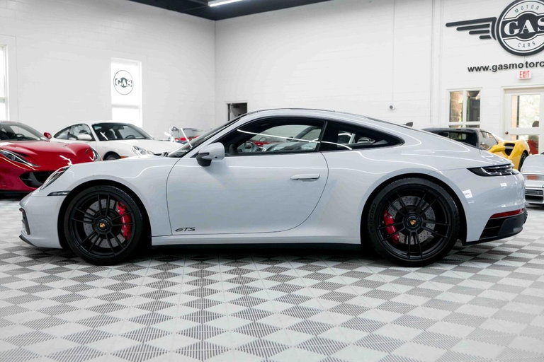 Porsche 992 Carrera GTS