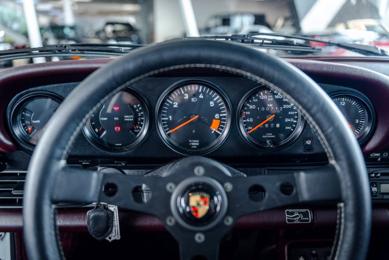Porsche 911 Carrera 3.2