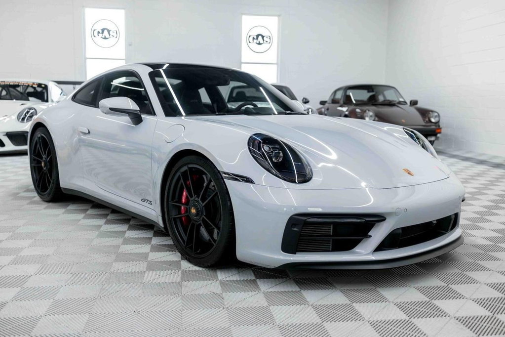 Porsche 992 Carrera GTS