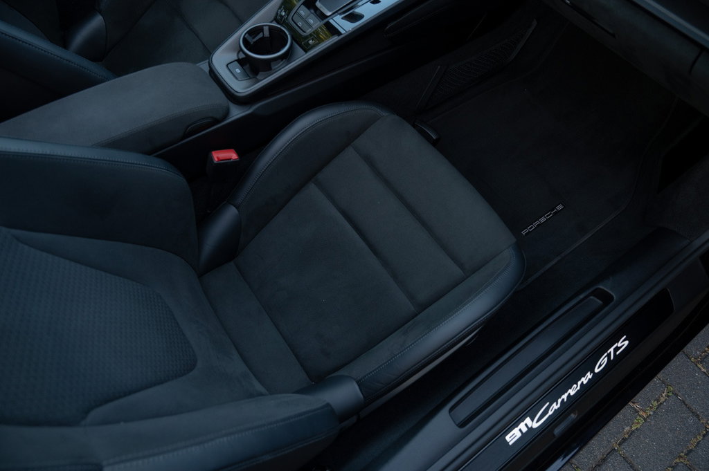 Porsche 992.2 Carrera GTS
