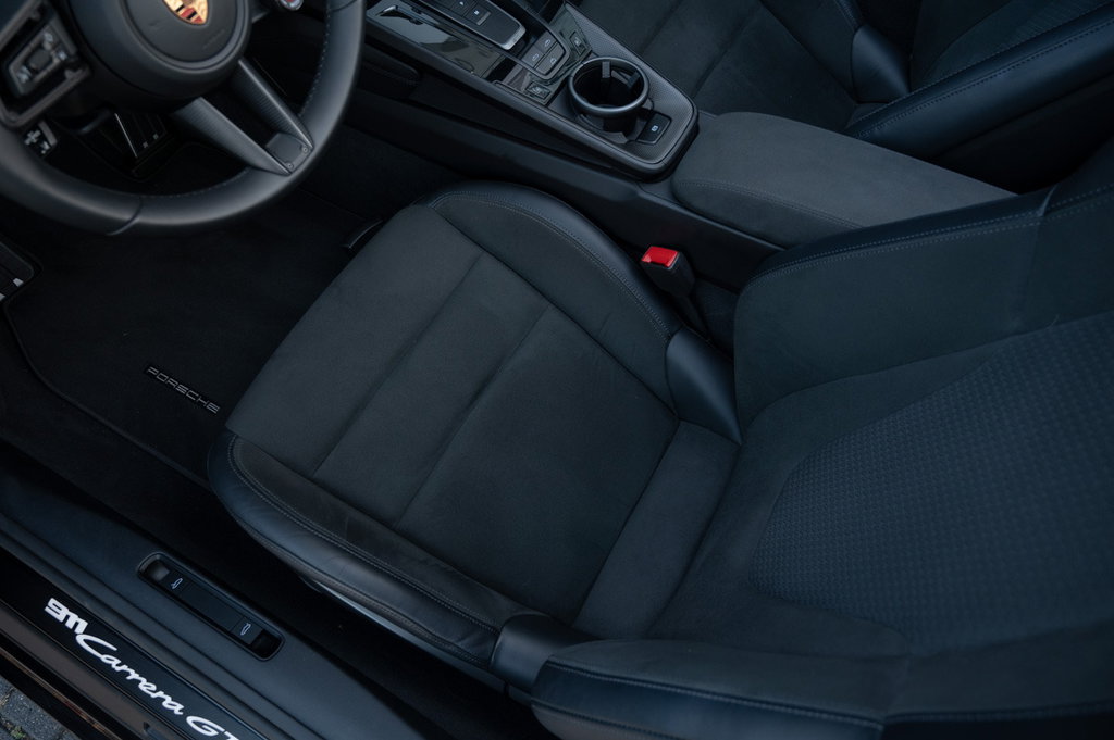 Porsche 992.2 Carrera GTS