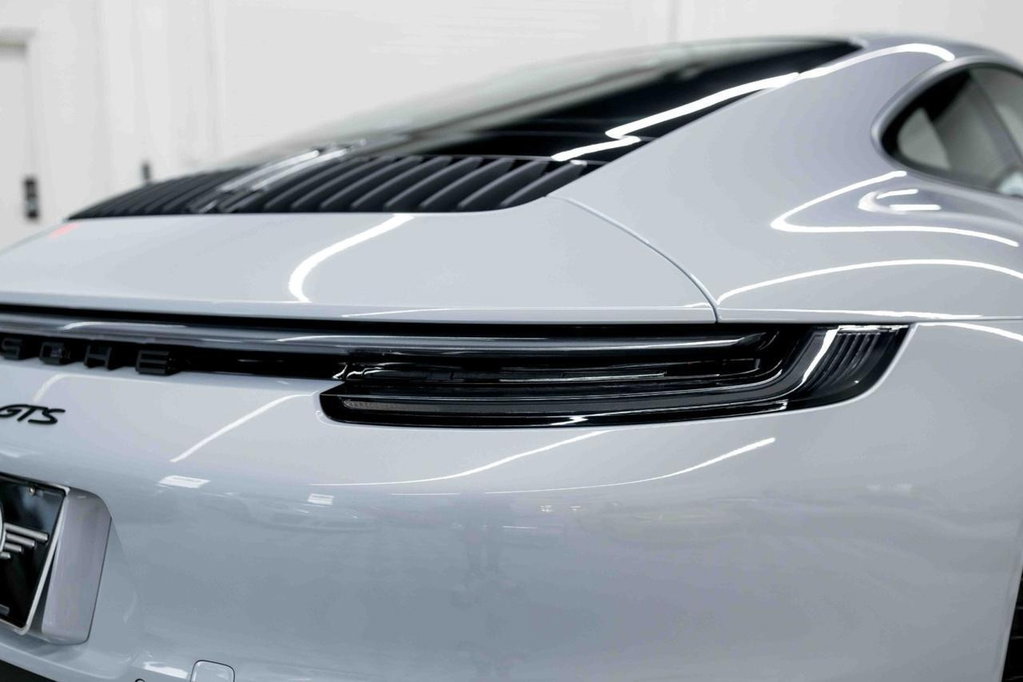 Porsche 992 Carrera GTS