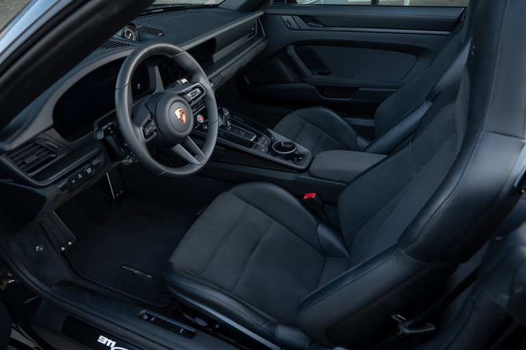 Porsche 992.2 Carrera GTS