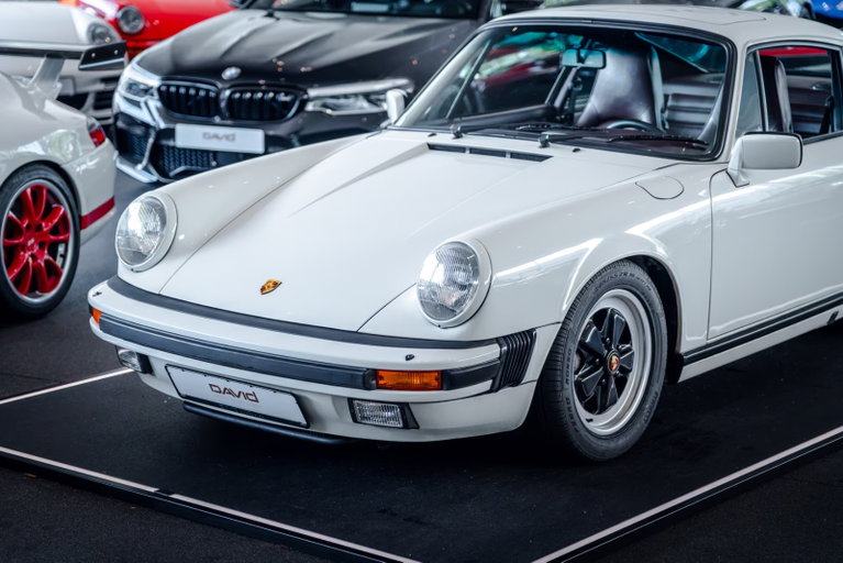Porsche 911 Carrera 3.2