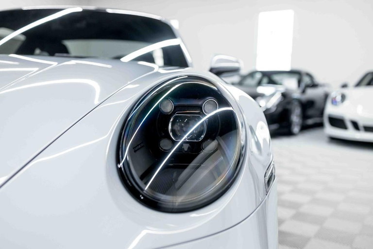 Porsche 992 Carrera GTS