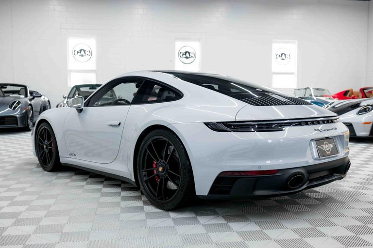 Porsche 992 Carrera GTS