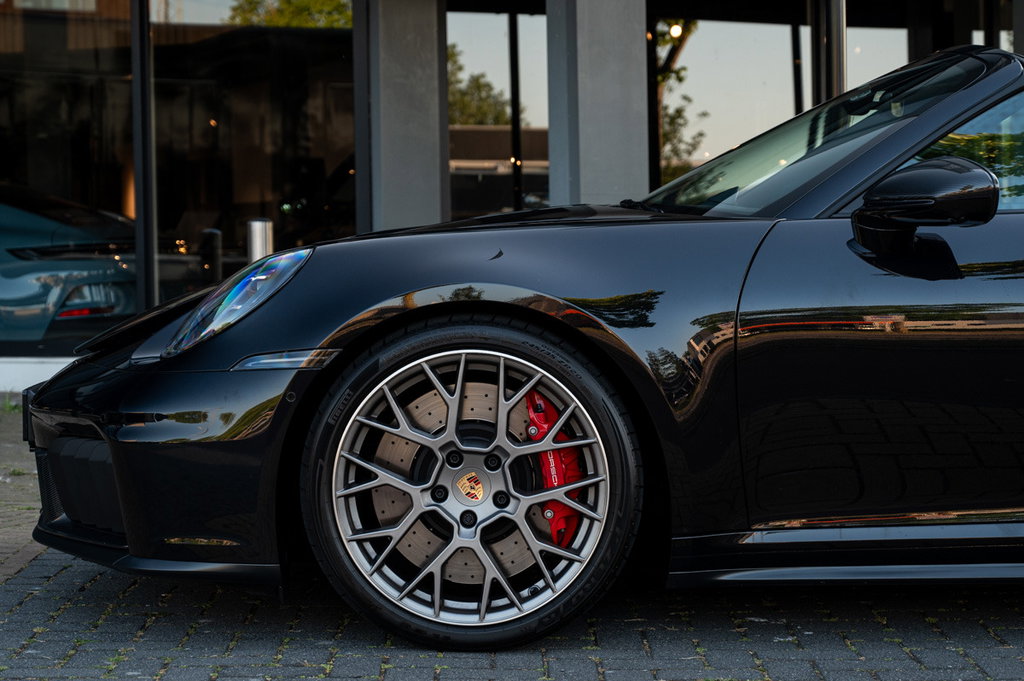 Porsche 992.2 Carrera GTS