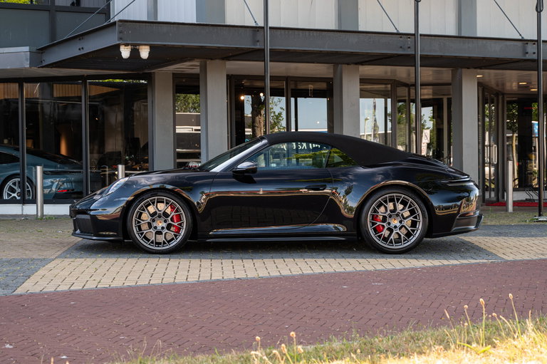 Porsche 992.2 Carrera GTS