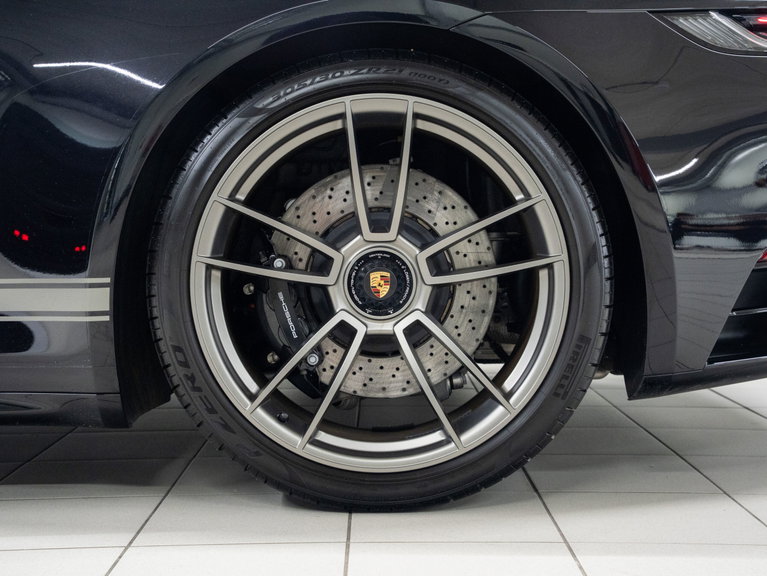 Porsche 992 Edition 50 Jahre Porsche Design