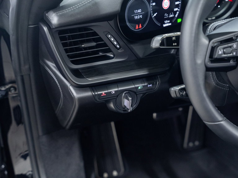 Porsche 992 Edition 50 Jahre Porsche Design