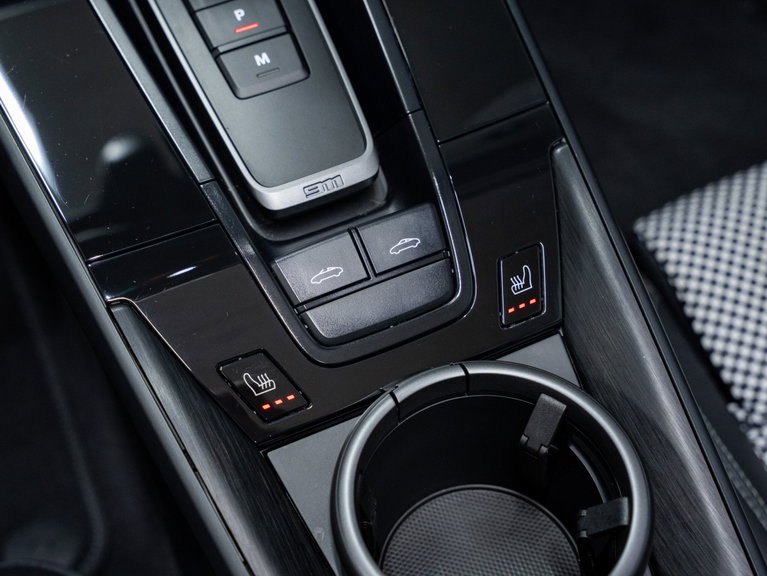 Porsche 992 Edition 50 Jahre Porsche Design