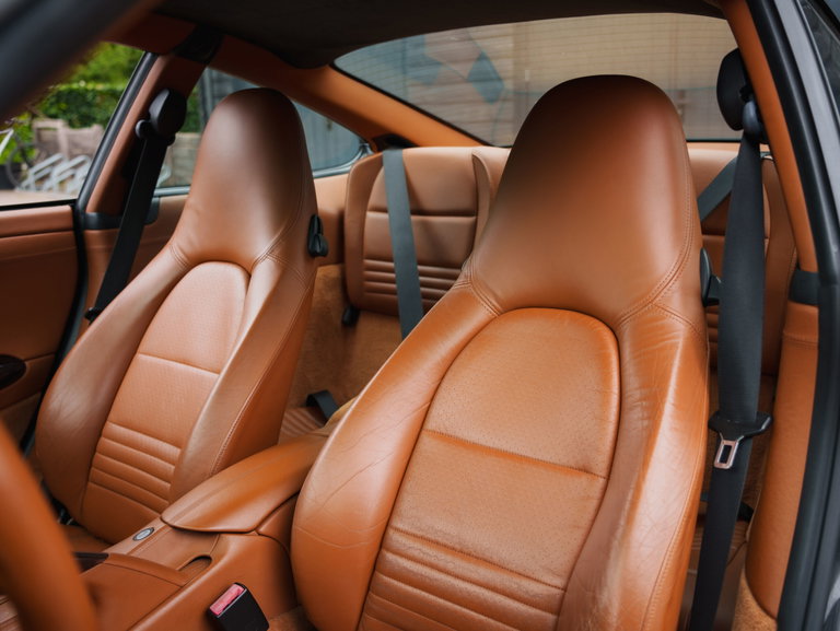 Porsche 996 Carrera 4 Millennium Edition