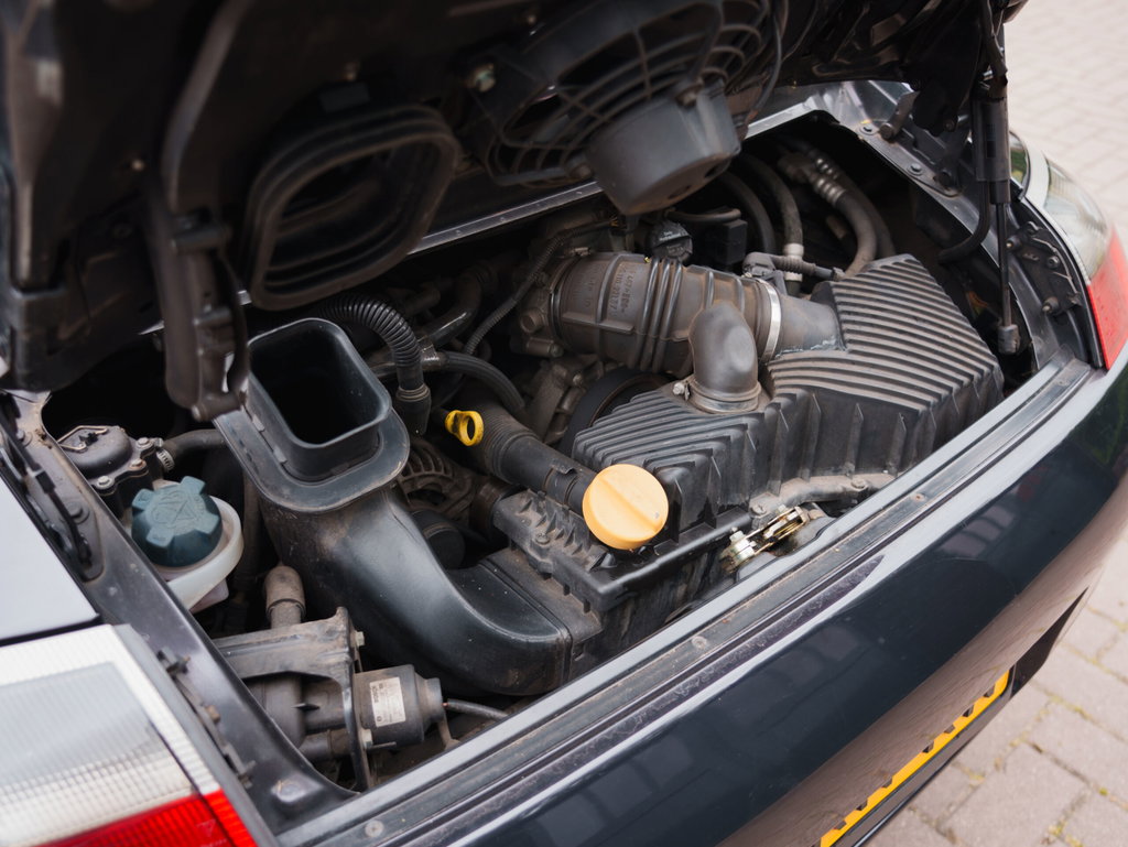 Porsche 996 Carrera 4 Millennium Edition