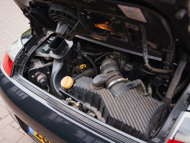 Porsche 996 Carrera 4 Millennium Edition