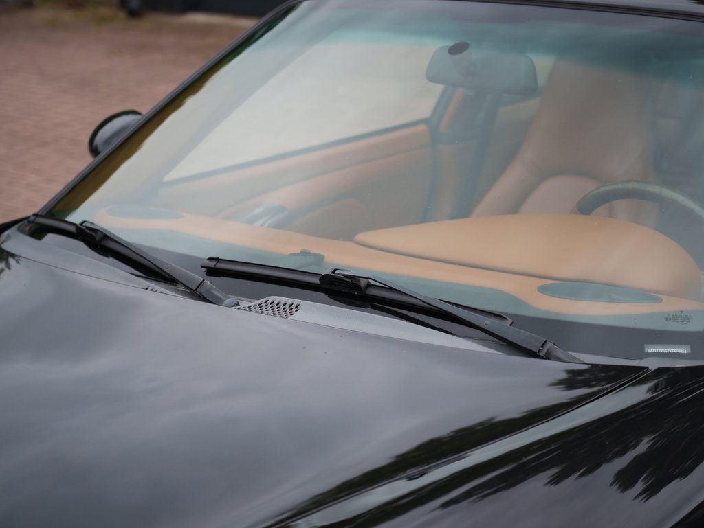 Porsche 996 Carrera 4 Millennium Edition