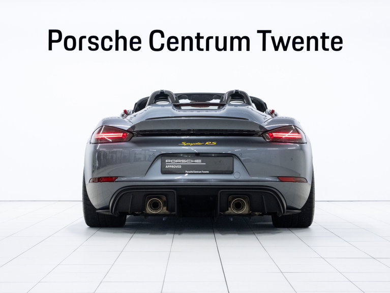 Porsche 718 Spyder RS