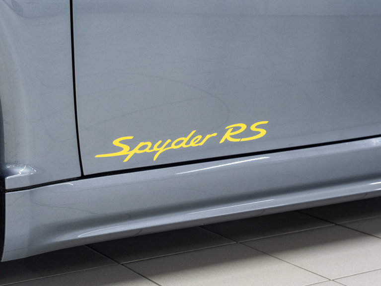 Porsche 718 Spyder RS