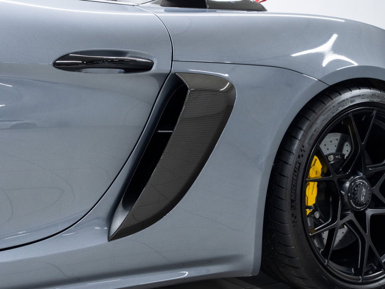Porsche 718 Spyder RS
