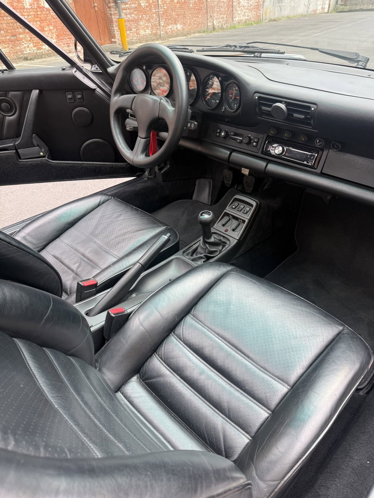 Porsche 964 Carrera 4