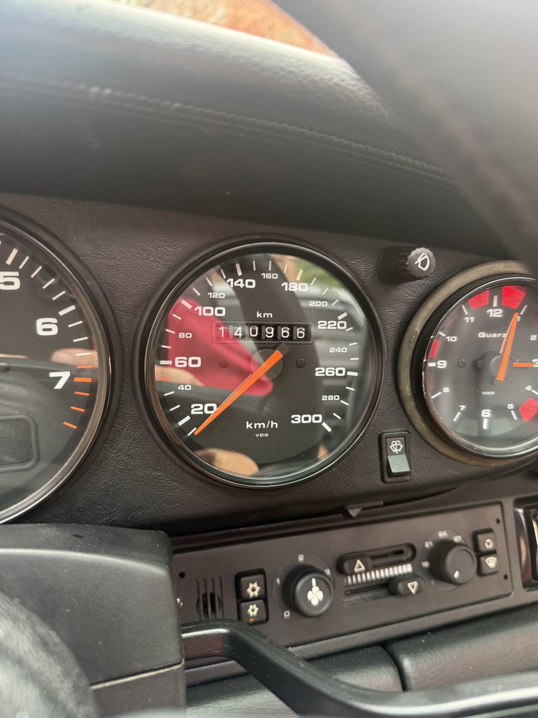 Porsche 964 Carrera 4