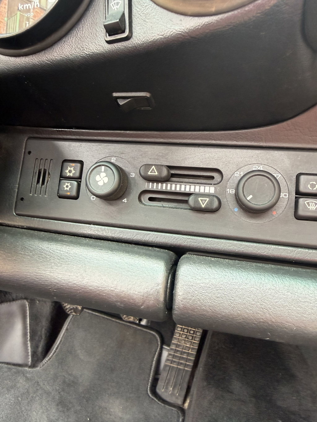 Porsche 964 Carrera 4