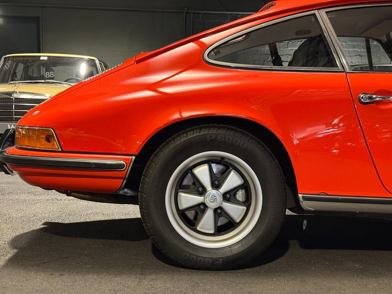 Porsche 911 T