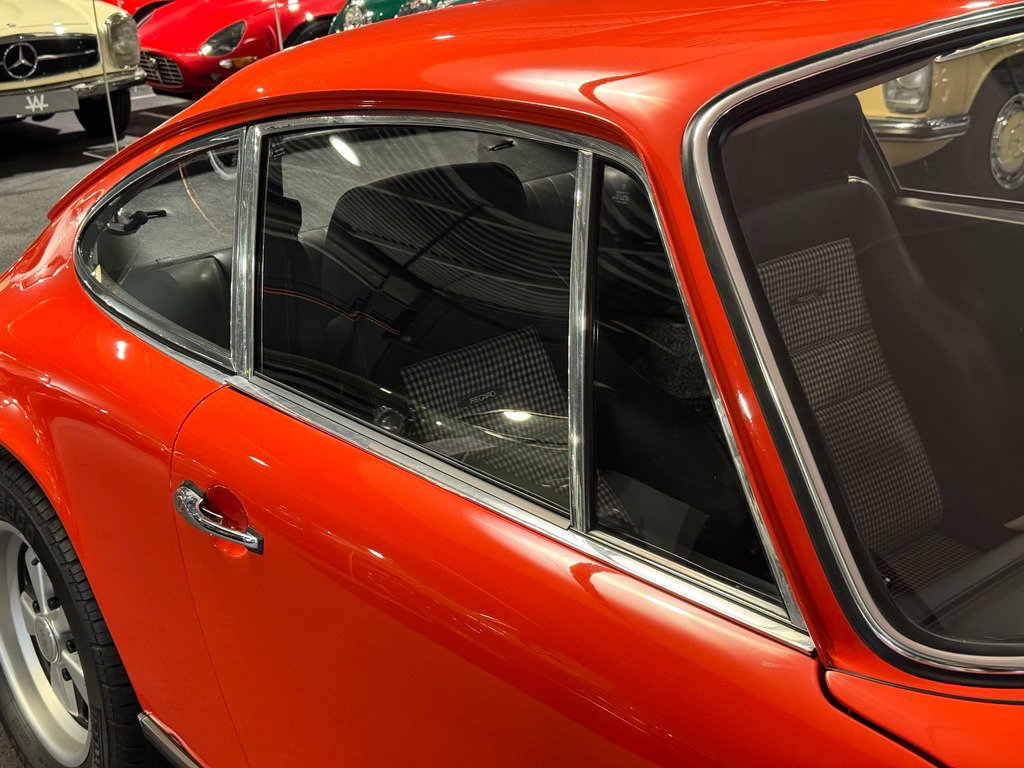 Porsche 911 T