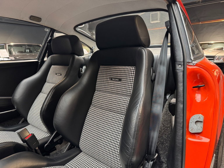 Porsche 911 T