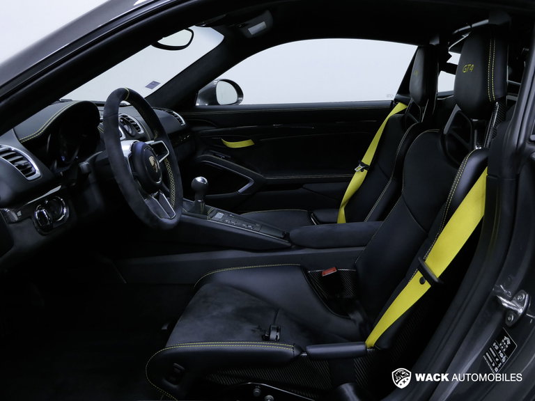 Porsche 981 Cayman GT4