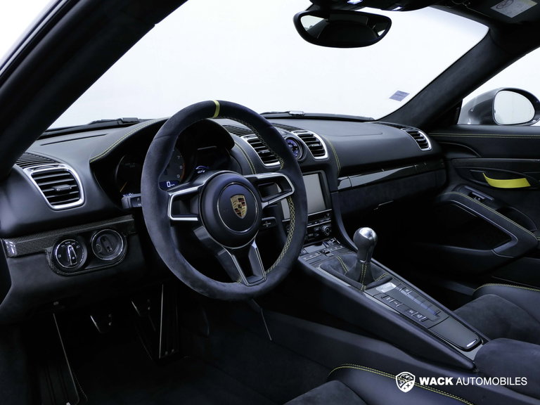 Porsche 981 Cayman GT4