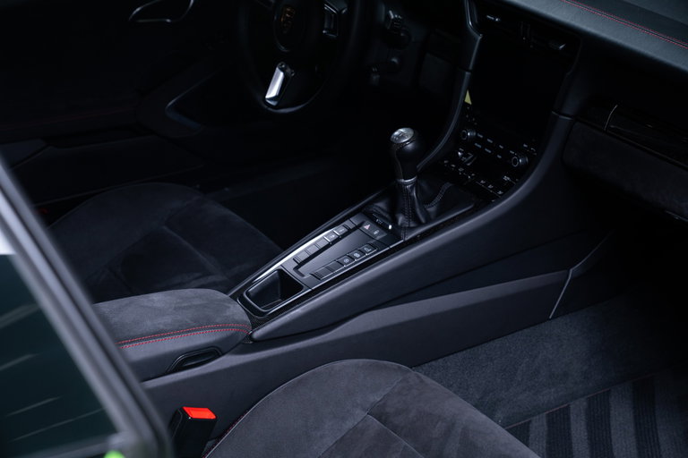 Porsche 991.2 Carrera GTS