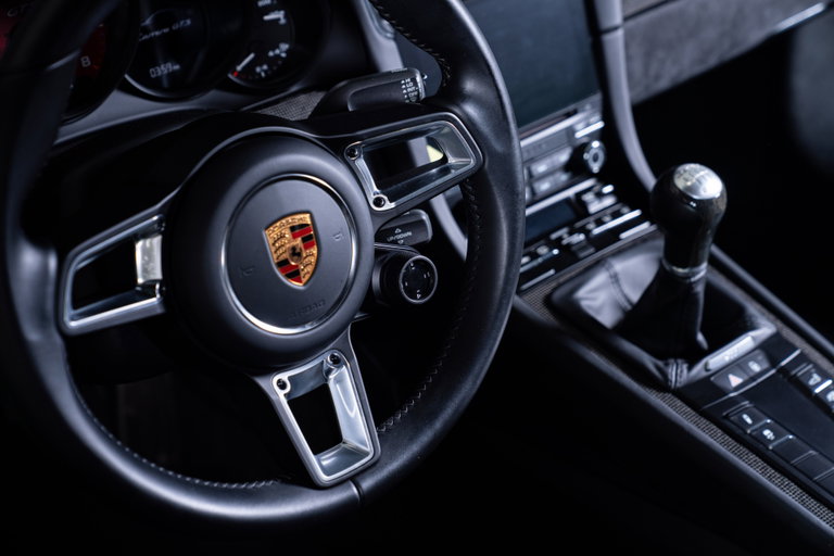 Porsche 991.2 Carrera GTS