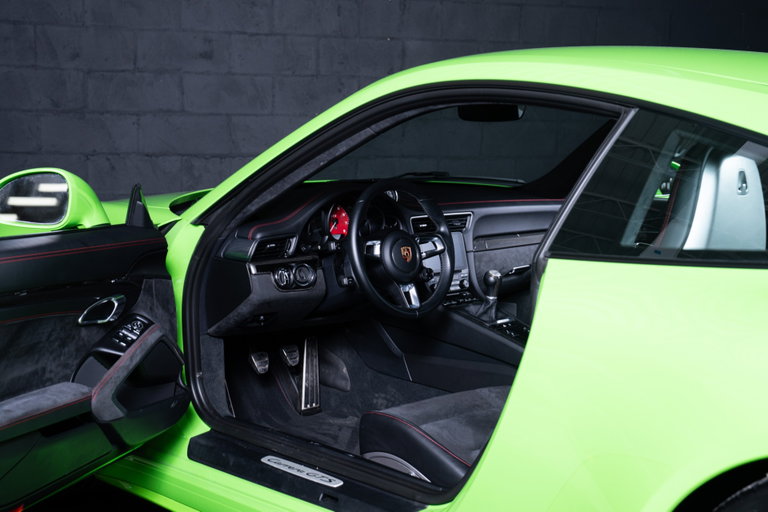 Porsche 991.2 Carrera GTS